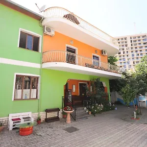  Hostel Osho Albanien