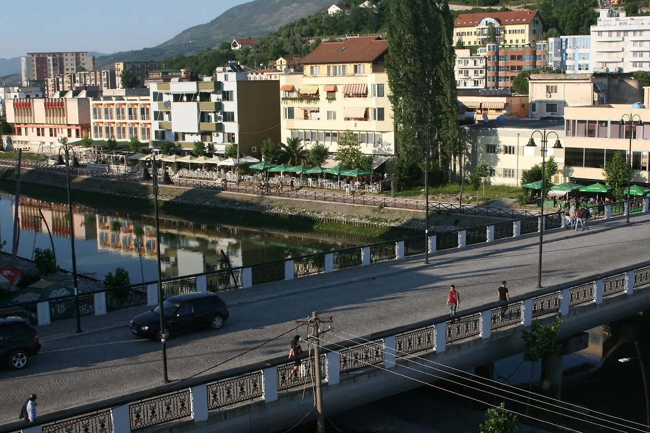 Hotel Siklad Lezhe 3*,